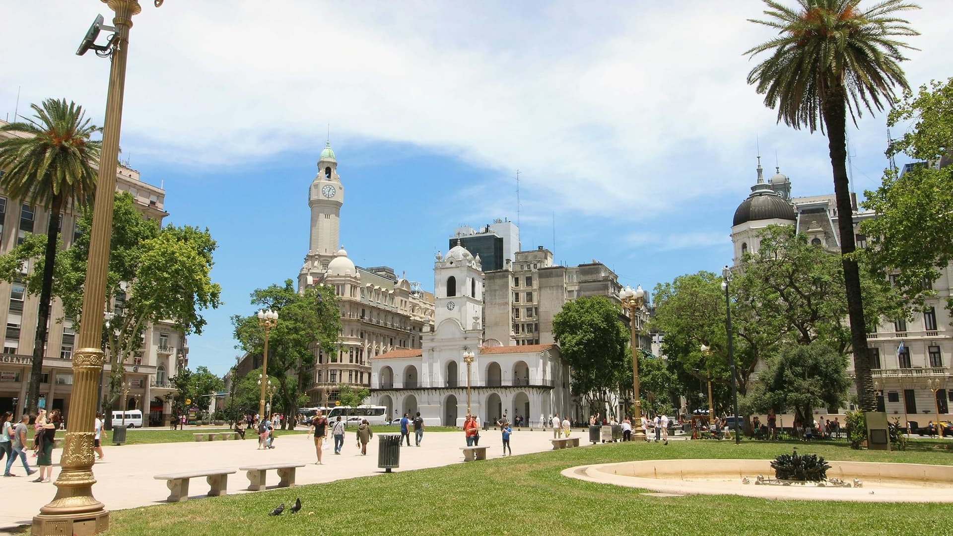 Corsi di lingua spagnola a Buenos Aires in Plaza de Mayo tra storia, architettura e vita urbana